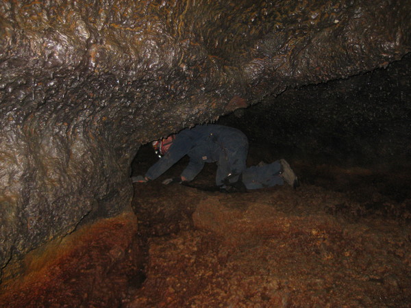 Deadhorse_Cave_with_Plaid_054.JPG